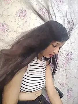 Queen_Rosyy's Live XXX Chat