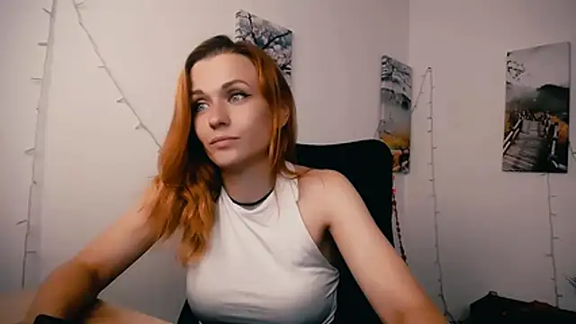 PeppyMia Chat XXX in diretta