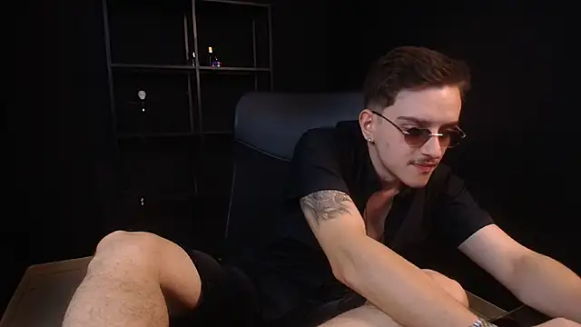 FelixStarkk 现场XXX聊天