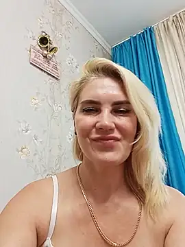 Živý XXX chat JennyOMay