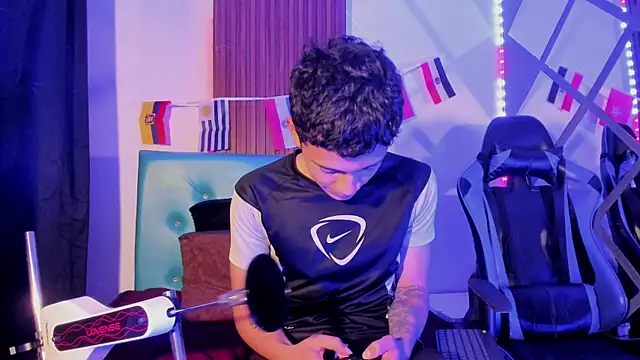 Mike_red Chat XXX live