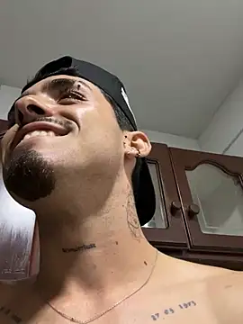 Chat +18 de NikoStone_ ao vivo