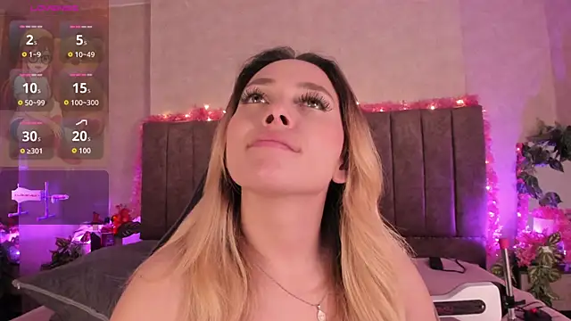 LanaMills_ Chat XXX live