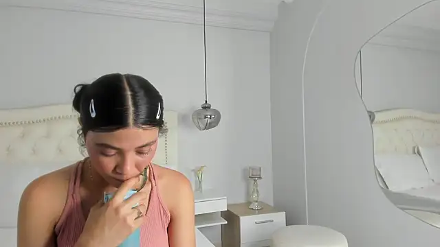 emilly_duque 라이브 XXX 채팅