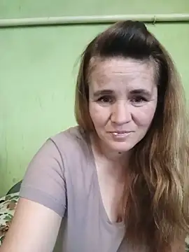 SannyMILF Adlı Modelin Canlı XXX Sohbeti