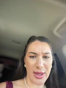 HotXMom_ Chat XXX live