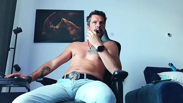 ChrisKox Adlı Modelin Canlı XXX Sohbeti