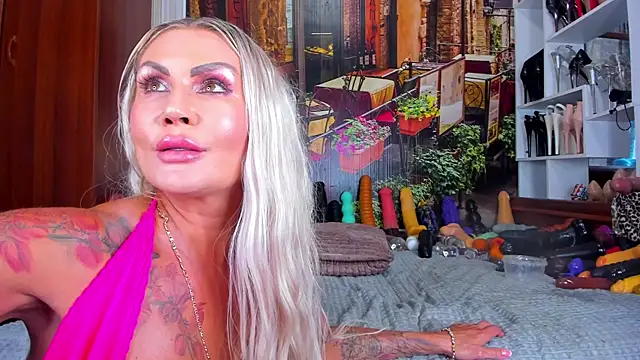 NikkaHOTx Chat XXX in diretta