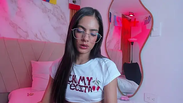 Chat XXX en directo de j_belle_
