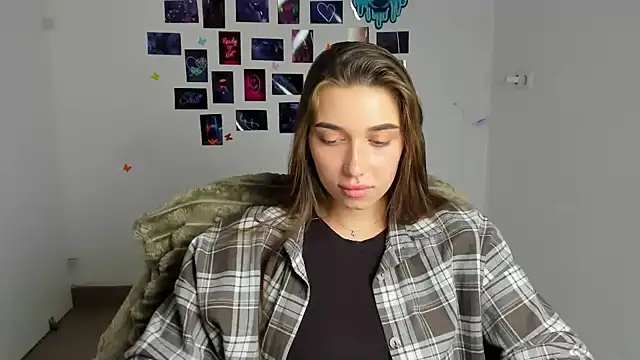 Chat +18 de NikaMystic ao vivo