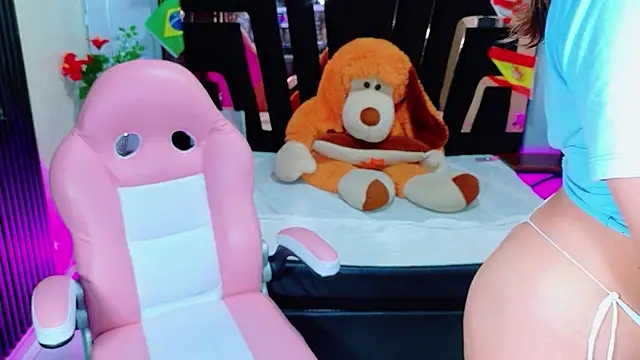 Chat XXX en directo de Megan_Rai