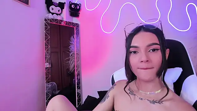CarolineEvanss_11 – Live XXX-chat