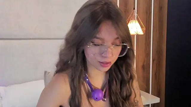 AmmyJones_'s Live XXX Chat
