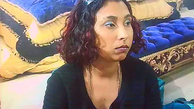 IndianSexyButt 即時 XXX 聊天