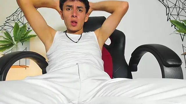 XXX chat uživo modela Vincent_Kane