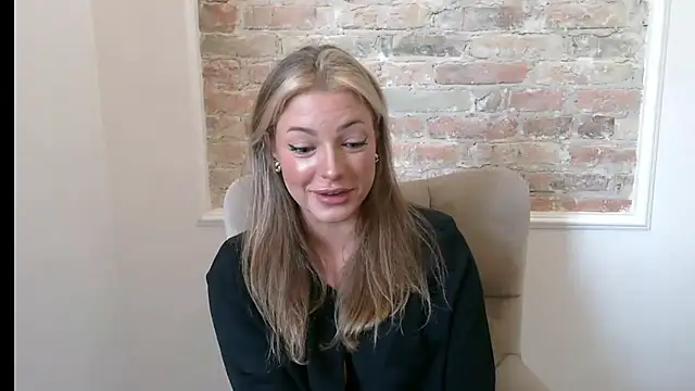 Živý XXX chat LilyBlondee