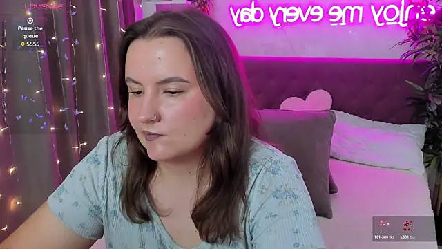 Chat +18 de FeralPeach ao vivo