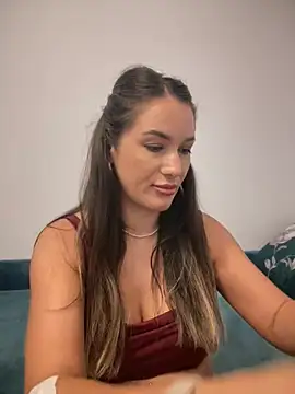 XXX chat uživo modela HotXMom_