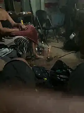 Stressreliever82's Live XXX Chat