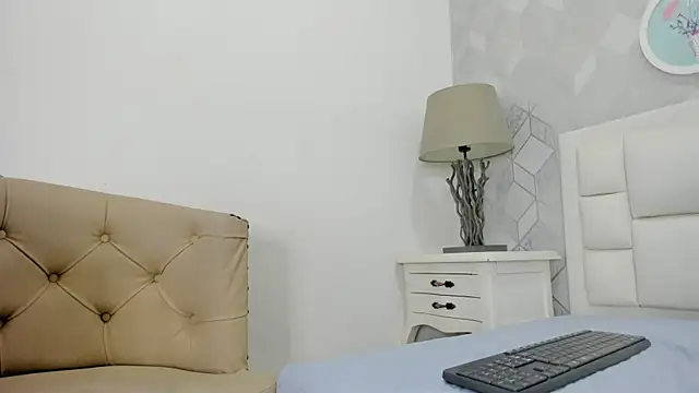 naia_cox Chat XXX in diretta