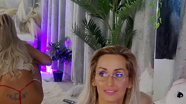 IsabelleEthan Live XXX-Chat