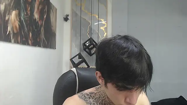Онлайн чат XXX Cry_thereal