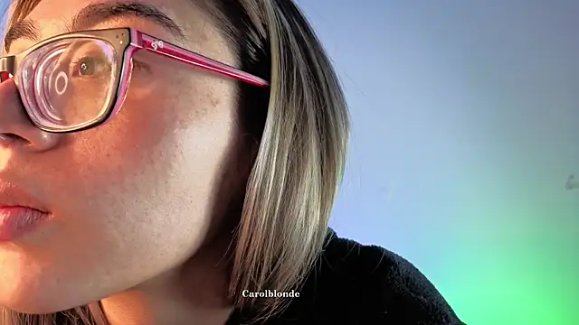 XXX chat uživo modela Carolblonde