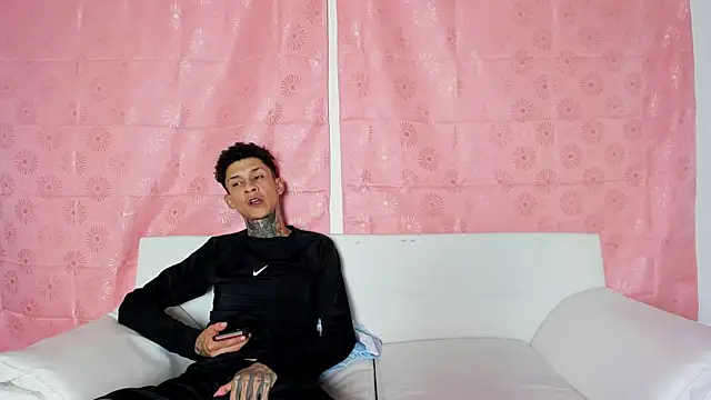 self_love46's Live XXX Chat