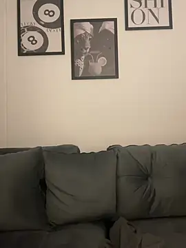XXX chat uživo modela LuciusValmont