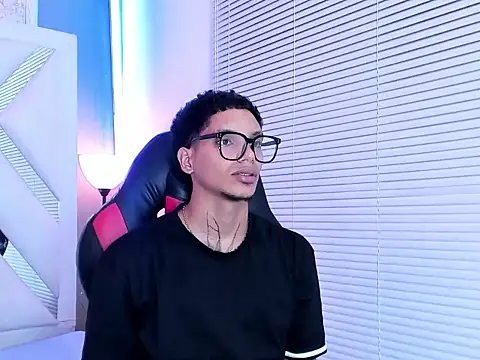 kai_storm77 XXX чат на живо
