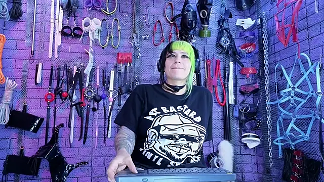 Czat XXX na żywo – PANDORANEZZ