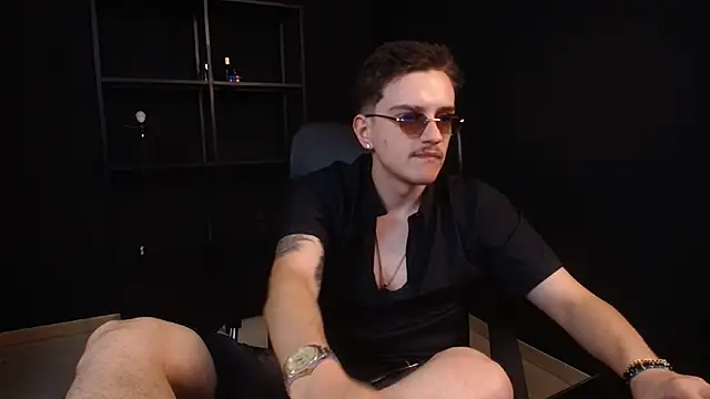FelixStarkk – Naživo XXX chat