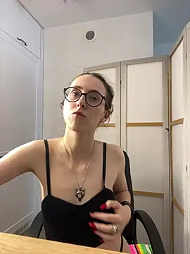 MartiniiSelenna's Live XXX Chat