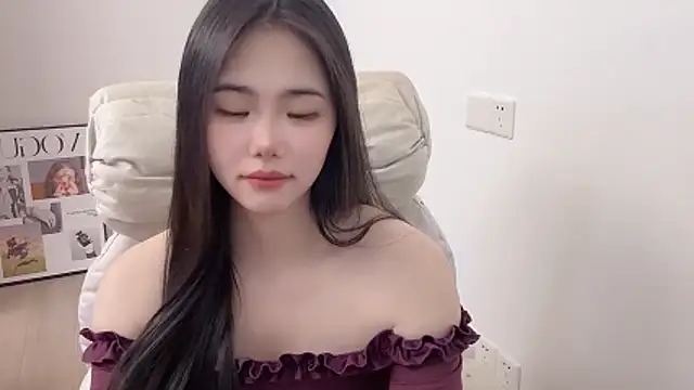 suki-1 live XXX chat