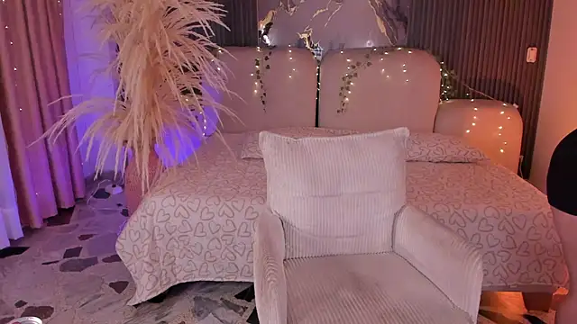 SarahCastro1_'s Live XXX Chat