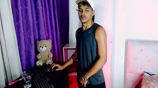 Angel_foxc13 Obrolan Langsung XXX