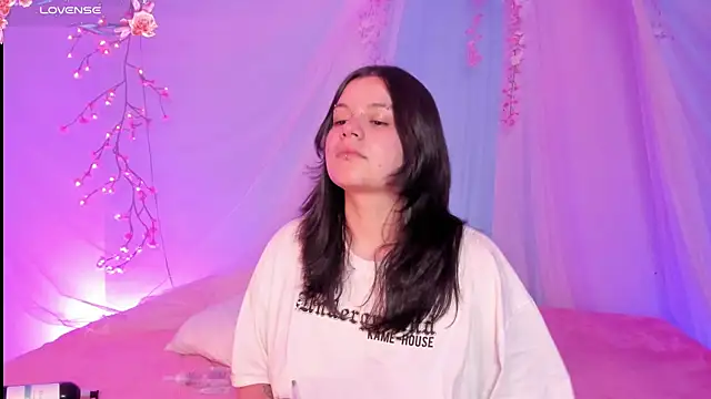 Mey_moon Adlı Modelin Canlı XXX Sohbeti