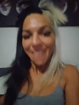 Chat +18 de lil_jiggly ao vivo