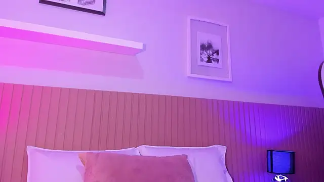 Chat +18 de Amara_melodi ao vivo