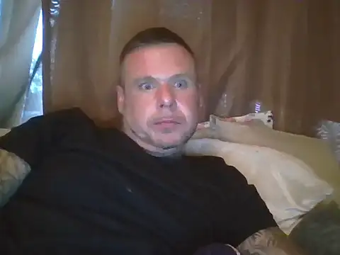 Webkamerová show hotwetblondendaddy
