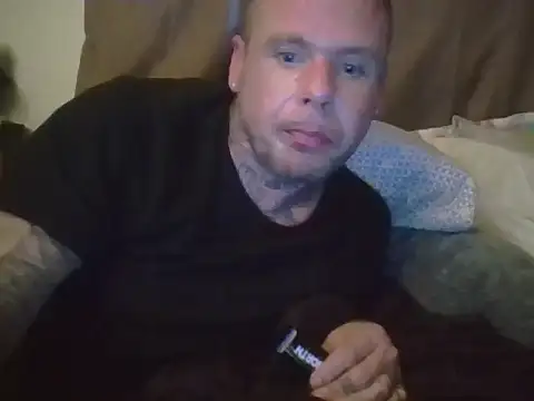 Вебкам-шоу hotwetblondendaddy