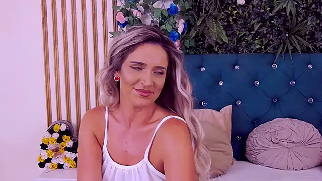 Czat XXX na żywo – CherryMuse_