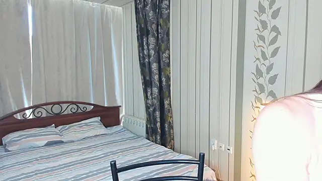 JulissaLipoma 웹캠 쇼