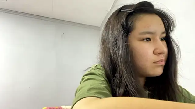 צ'אט XXX בשידור חי של KaseyLeak