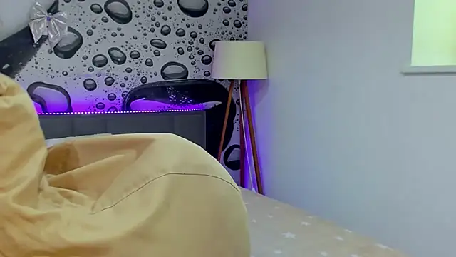 AlmaFancy's Live XXX Chat