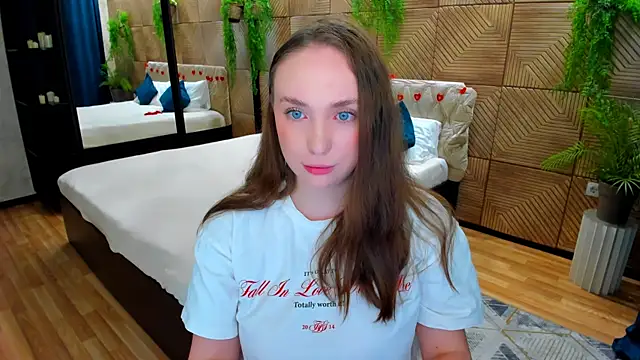 TrueReincarnation's Live XXX Chat