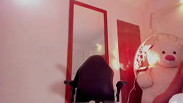 Chat +18 de mia_rouxx1 ao vivo