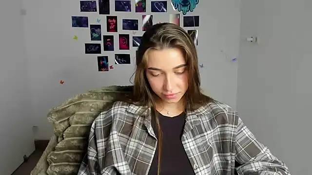 NikaMystic's Live XXX Chat