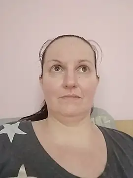Chatroom XXX en direct de BustyLadyAlma