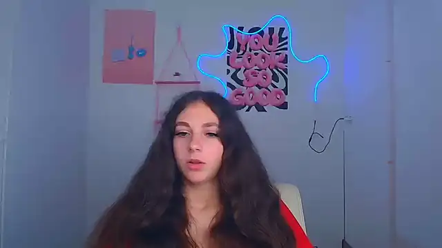 KissMeJulia Adlı Modelin Canlı XXX Sohbeti